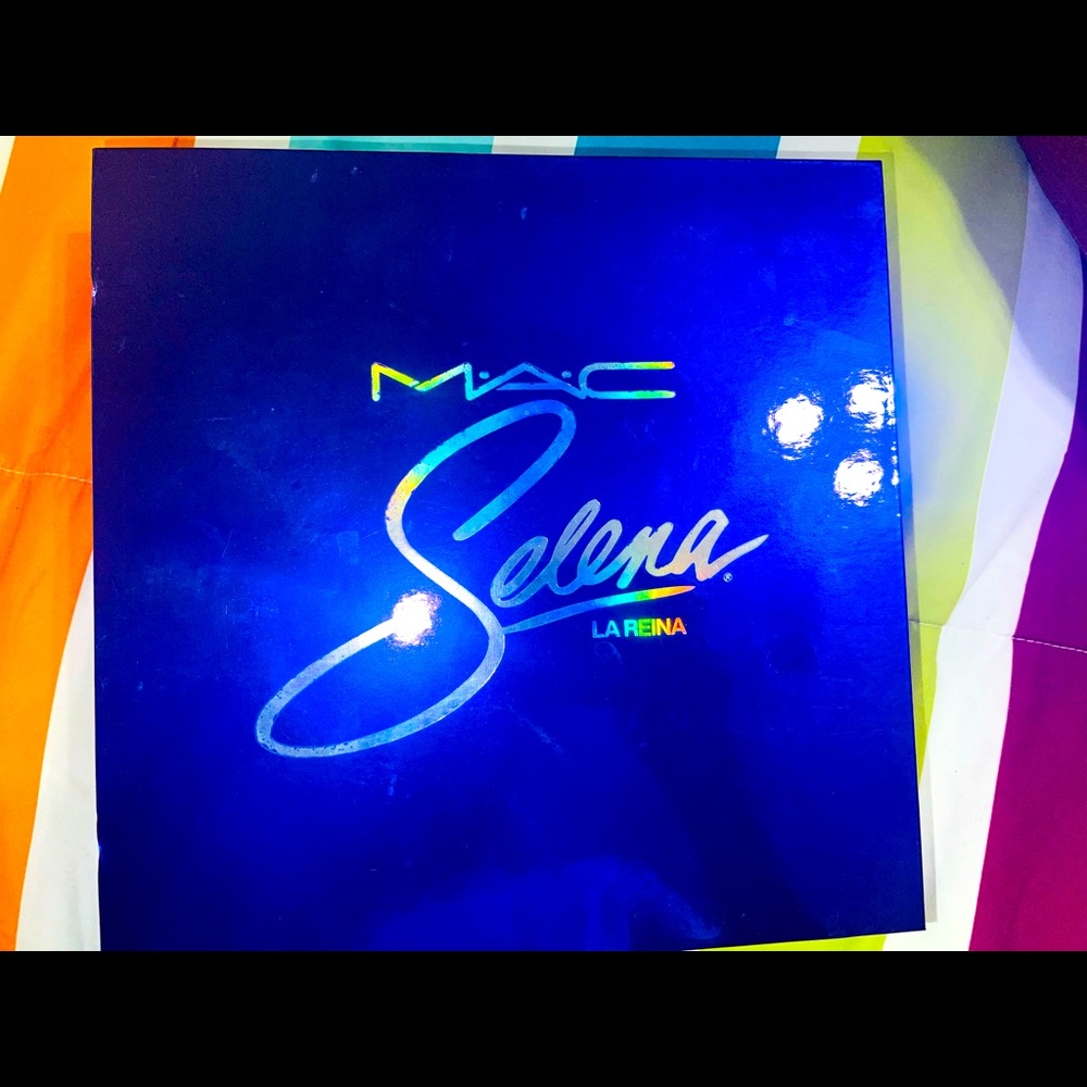 Selena x Mac collection
